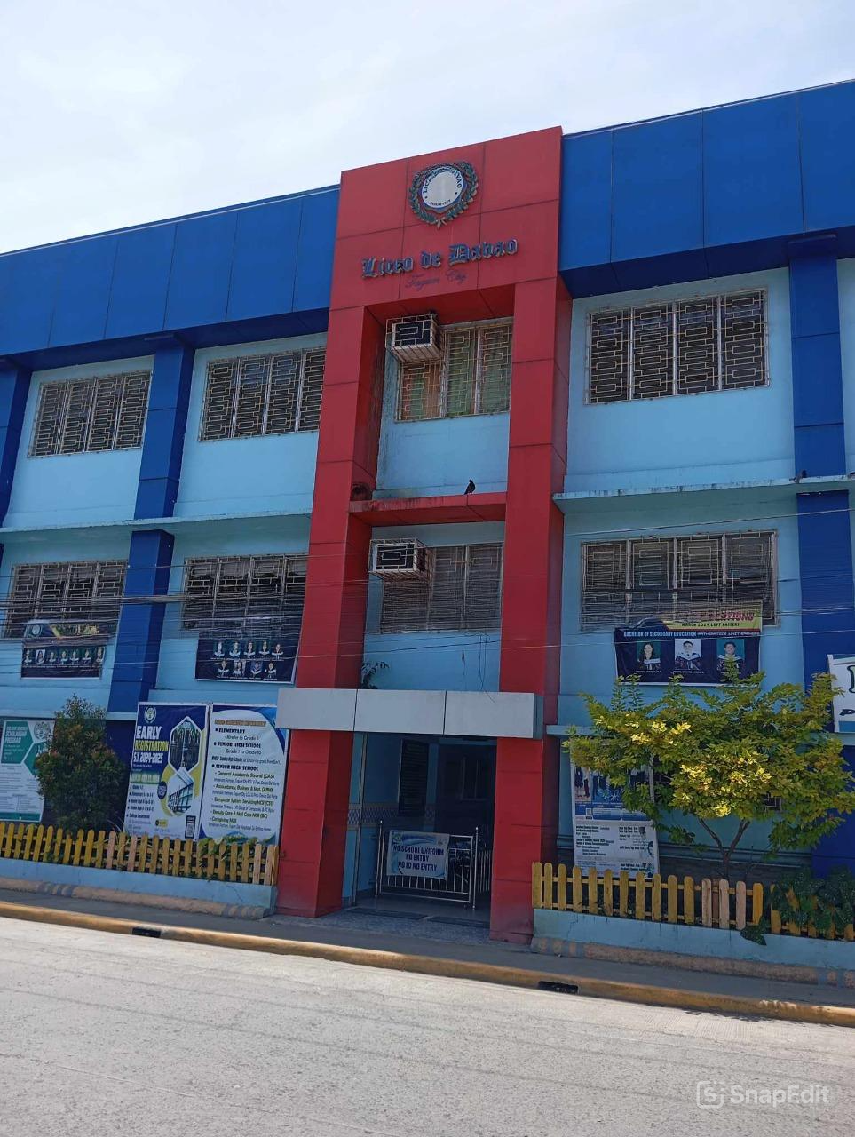 Clean Facade